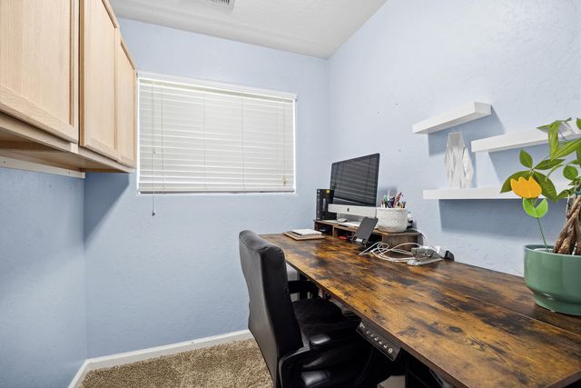 4237 E Murray Avenue, Visalia, CA 93292