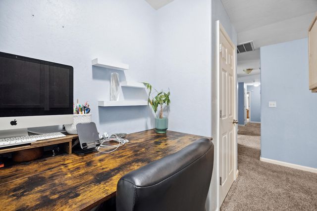 4237 E Murray Avenue, Visalia, CA 93292