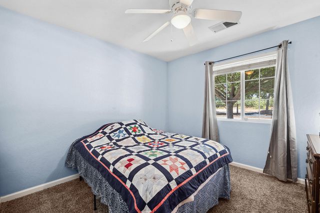 4237 E Murray Avenue, Visalia, CA 93292