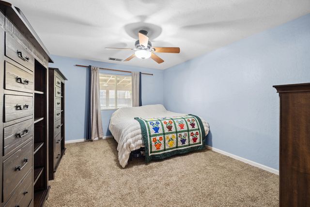 4237 E Murray Avenue, Visalia, CA 93292