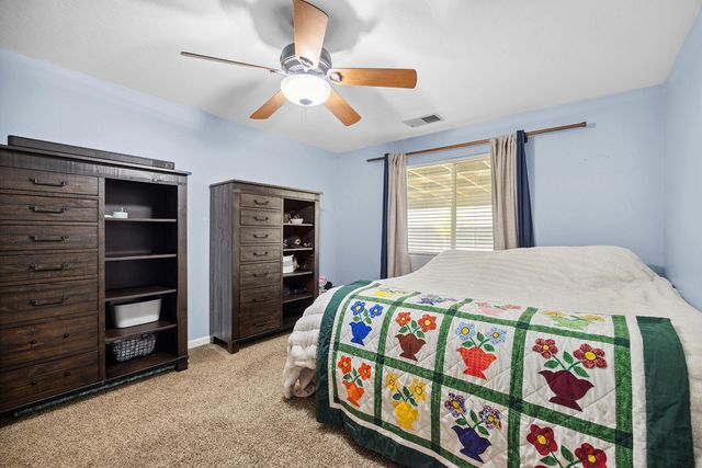 4237 E Murray Avenue, Visalia, CA 93292