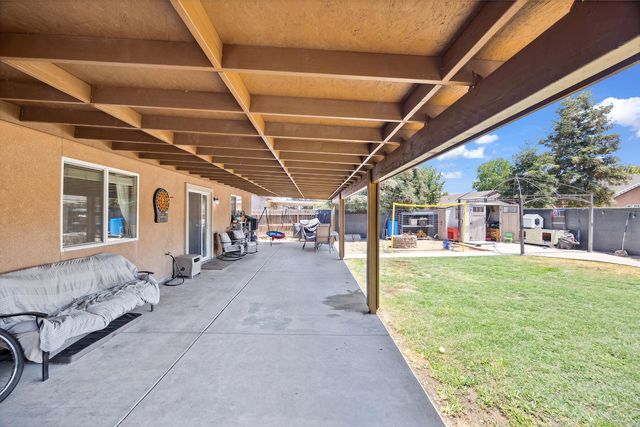 4237 E Murray Avenue, Visalia, CA 93292