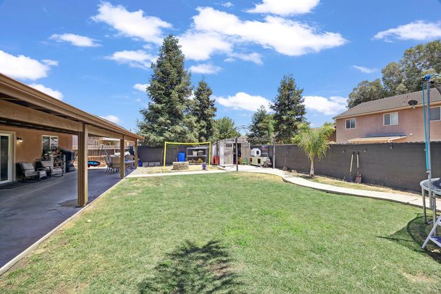4237 E Murray Avenue, Visalia, CA 93292