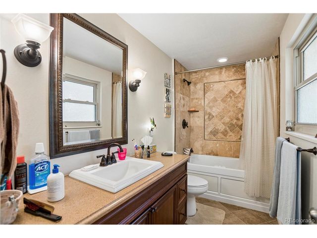 10338 W 77th Cir, Arvada, CO 80005