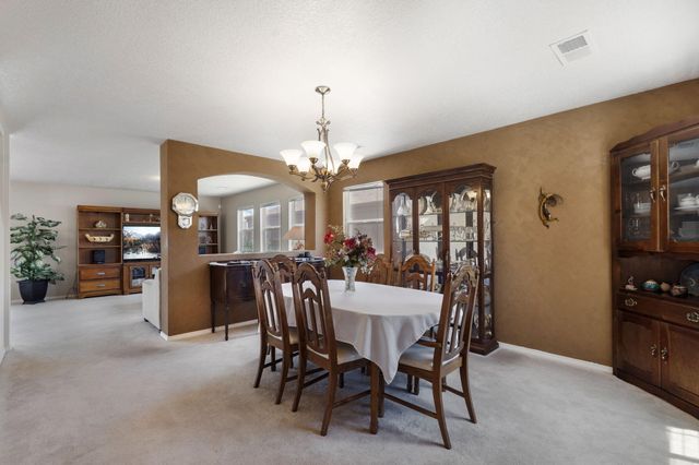 1813 Sierra Norte Loop NE, Rio Rancho, NM 87144