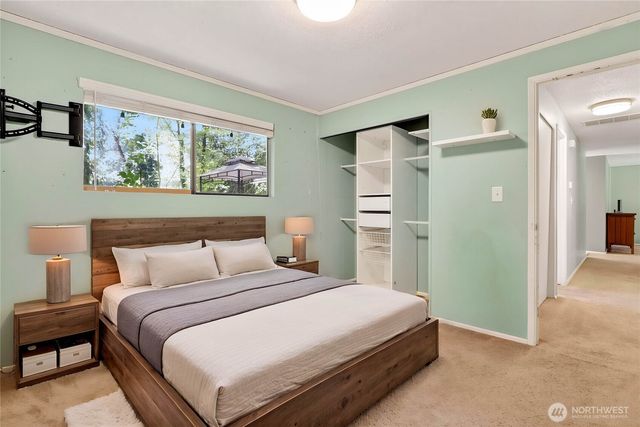 15803 NE 195th Street, Woodinville, WA 98072