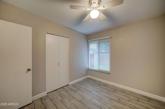 555 N MAY Street 20, Mesa, AZ 85201