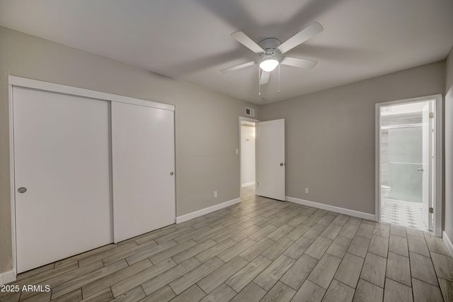 555 N MAY Street 20, Mesa, AZ 85201