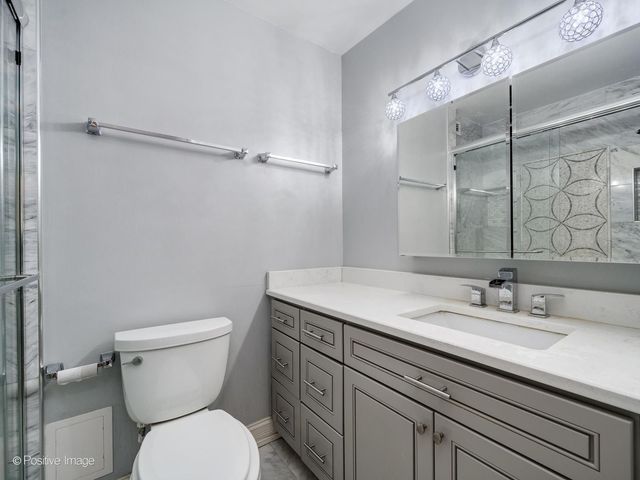 1030 N State Street 3J, Chicago, IL 60610