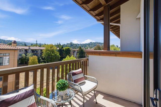 657 Walnut Street 537, San Carlos, CA 94070