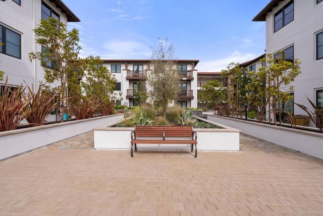 657 Walnut Street 537, San Carlos, CA 94070