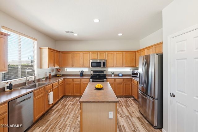 26873 N 84th Lane, Peoria, AZ 85383