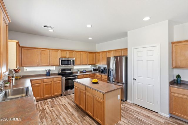 26873 N 84th Lane, Peoria, AZ 85383