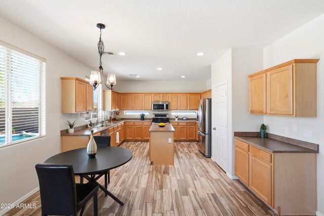 26873 N 84th Lane, Peoria, AZ 85383