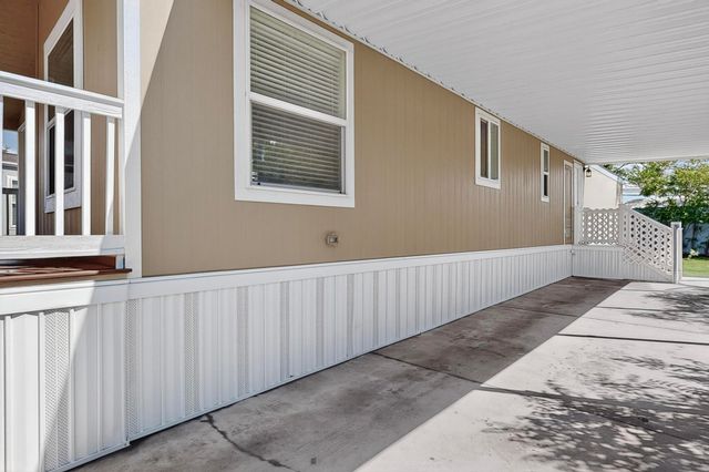 11711 Bucking Bronco Trail SE, Albuquerque, NM 87123