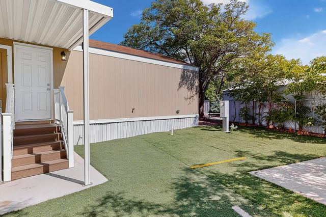 11711 Bucking Bronco Trail SE, Albuquerque, NM 87123