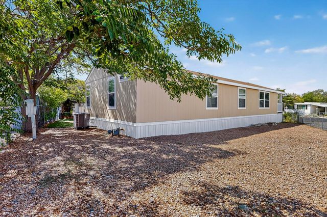 11711 Bucking Bronco Trail SE, Albuquerque, NM 87123