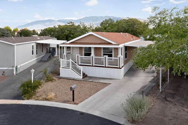 11711 Bucking Bronco Trail SE, Albuquerque, NM 87123