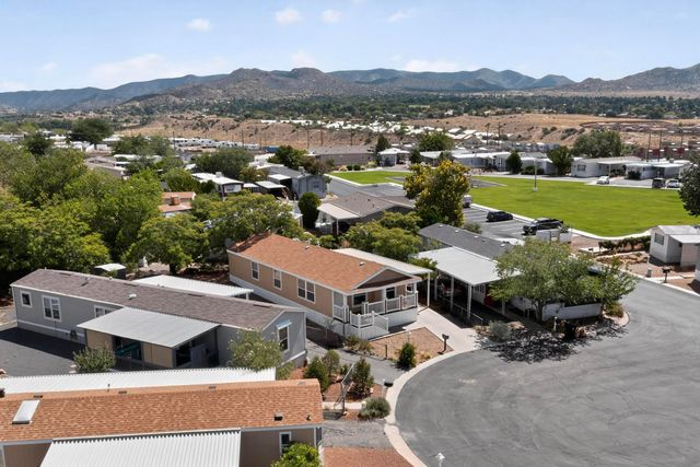 11711 Bucking Bronco Trail SE, Albuquerque, NM 87123