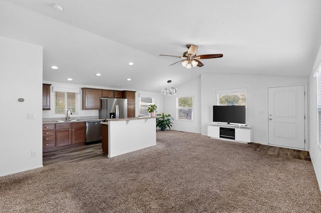 11711 Bucking Bronco Trail SE, Albuquerque, NM 87123
