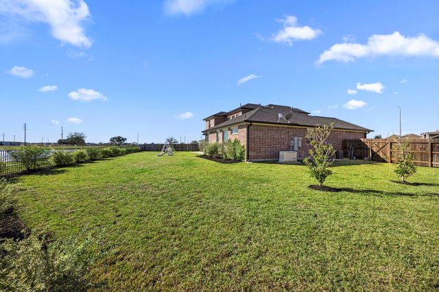 915 Bernard Meadows Drive Drive, East Bernard, TX 77435