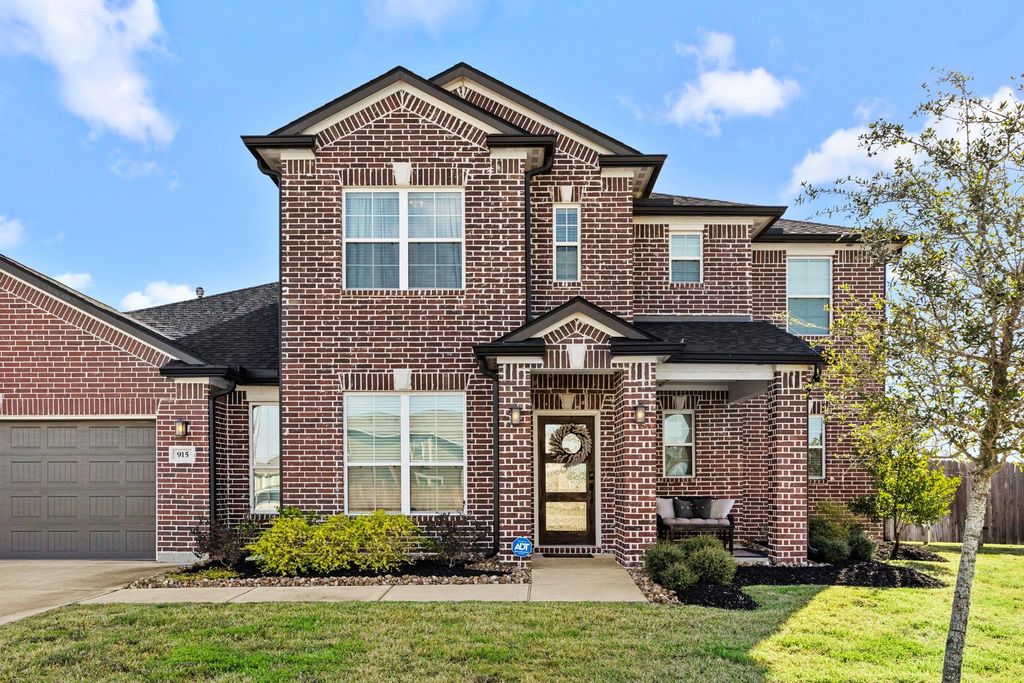 915 Bernard Meadows Drive Drive, East Bernard, TX 77435