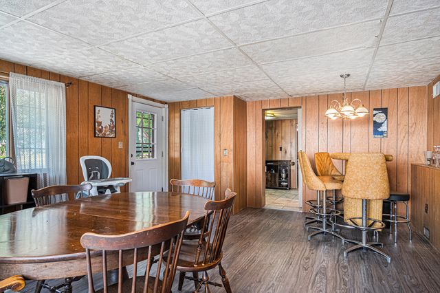 859 Bristol Avenue NW, Grand Rapids, MI 49504