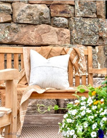 11310 Taiga Trail, Bozeman, MT 59715