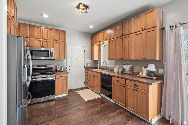 88 E APARICIO DR, Tooele, UT 84074