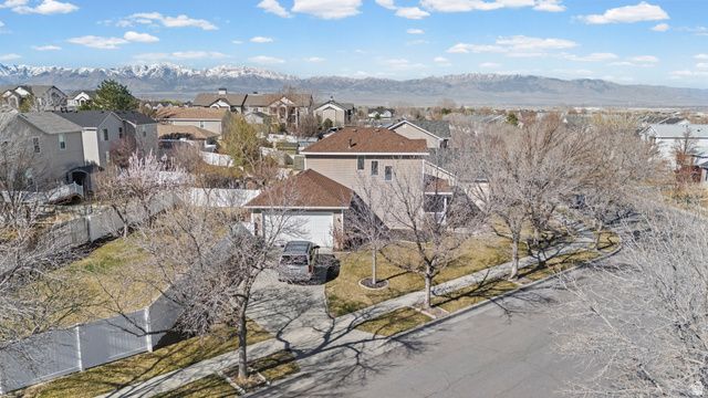 88 E APARICIO DR, Tooele, UT 84074