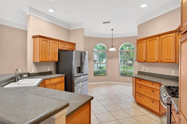 2612 MORVEN PARK WAY, The Villages, FL 32162