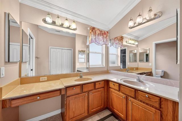 2612 MORVEN PARK WAY, The Villages, FL 32162