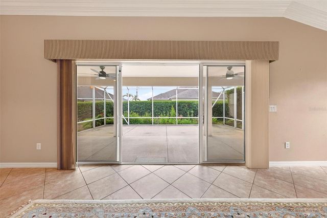 2612 MORVEN PARK WAY, The Villages, FL 32162