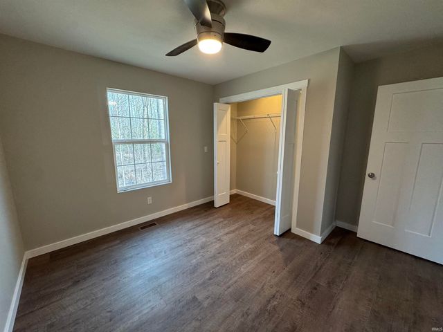 436 Trinton Circle, Bedford, IN 47421