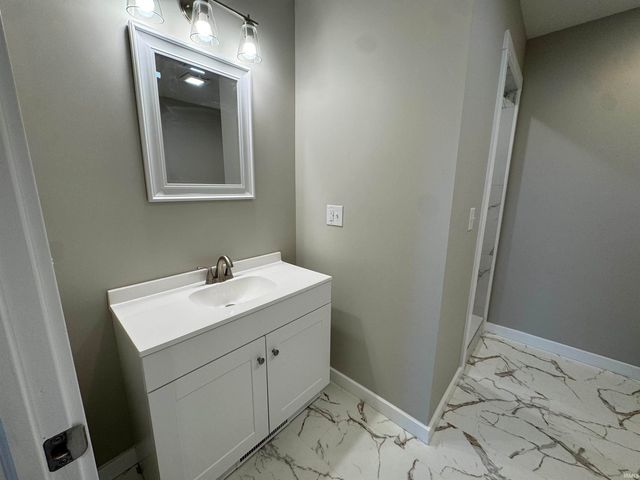 436 Trinton Circle, Bedford, IN 47421