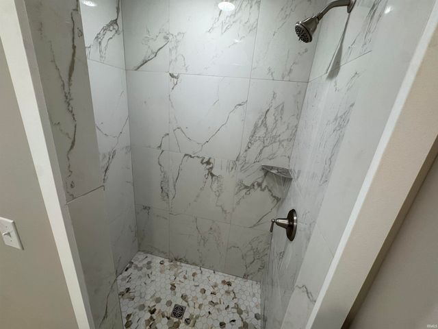 436 Trinton Circle, Bedford, IN 47421