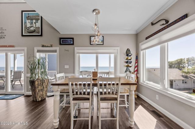 117 Sandfiddler Lane, Harkers Island, NC 28531