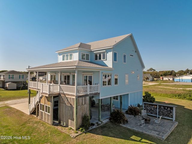117 Sandfiddler Lane, Harkers Island, NC 28531
