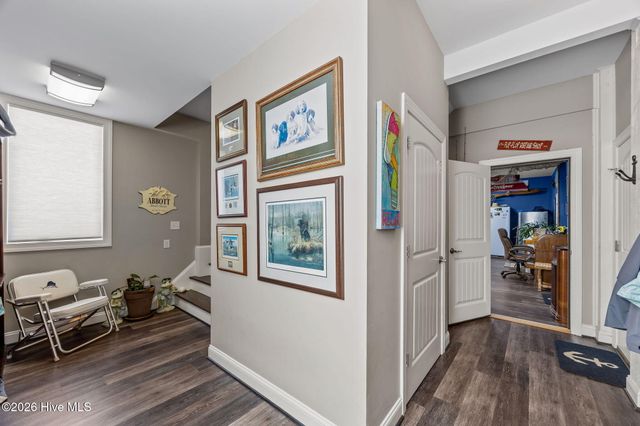 117 Sandfiddler Lane, Harkers Island, NC 28531