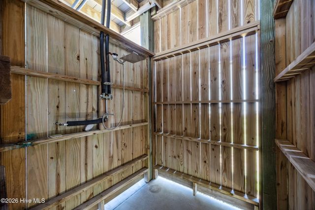 117 Sandfiddler Lane, Harkers Island, NC 28531