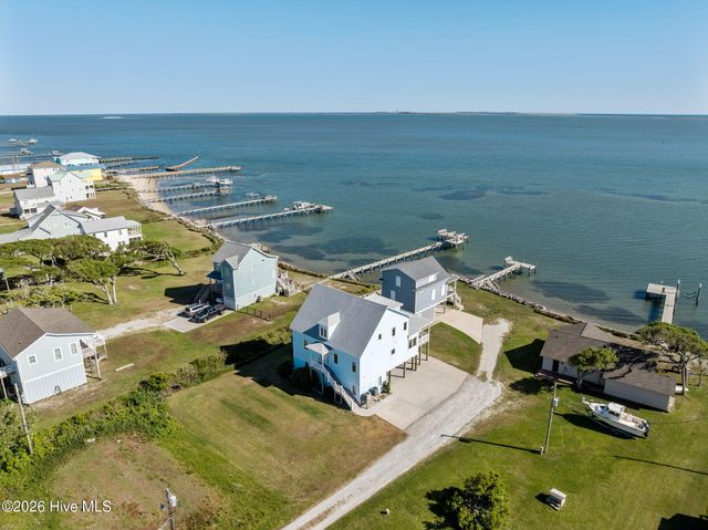 117 Sandfiddler Lane, Harkers Island, NC 28531