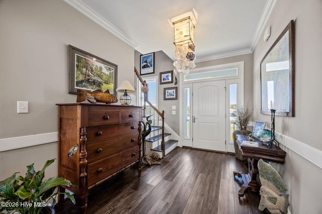 117 Sandfiddler Lane, Harkers Island, NC 28531