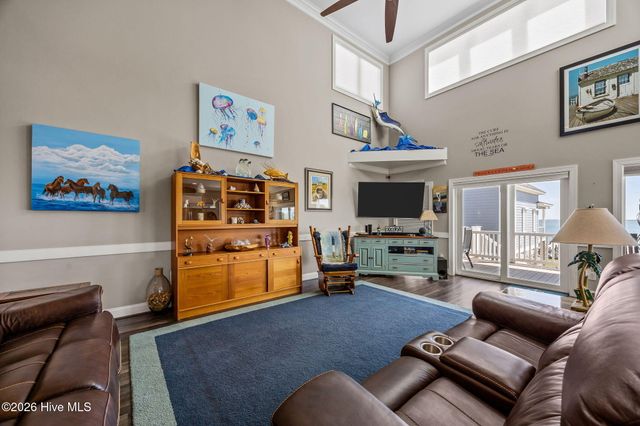 117 Sandfiddler Lane, Harkers Island, NC 28531