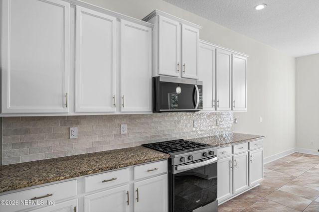 620 HOWLAND Drive, Ponte Vedra, FL 32081