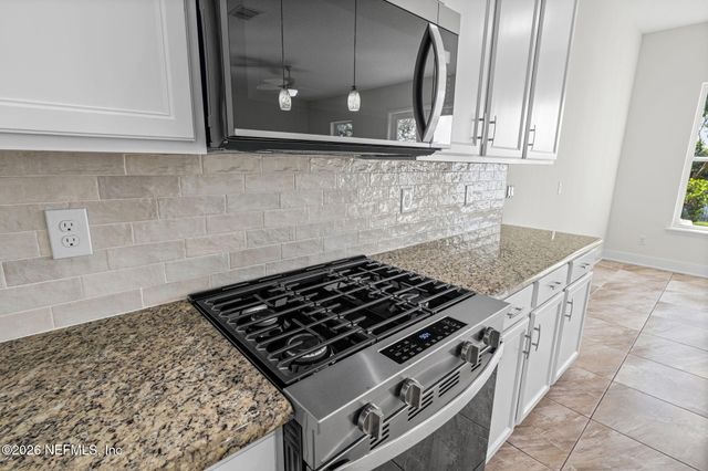 620 HOWLAND Drive, Ponte Vedra, FL 32081