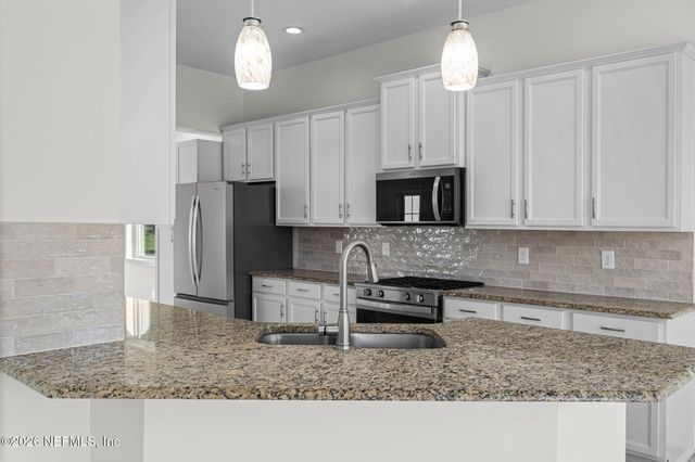 620 HOWLAND Drive, Ponte Vedra, FL 32081
