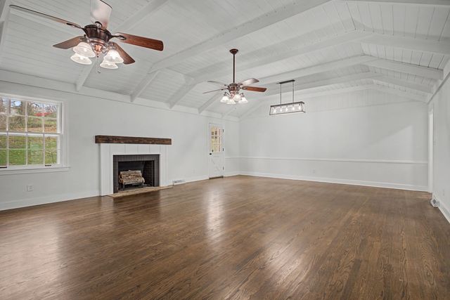 107 Cherry St, Centerville, TN 37033
