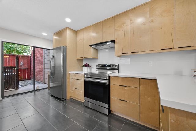 7447 Cambridge Street 51, Houston, TX 77054