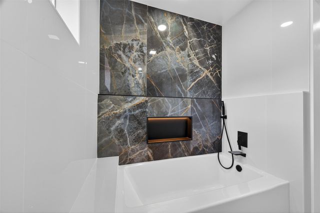 7447 Cambridge Street 51, Houston, TX 77054