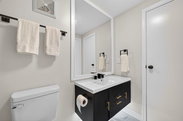 7447 Cambridge Street 51, Houston, TX 77054